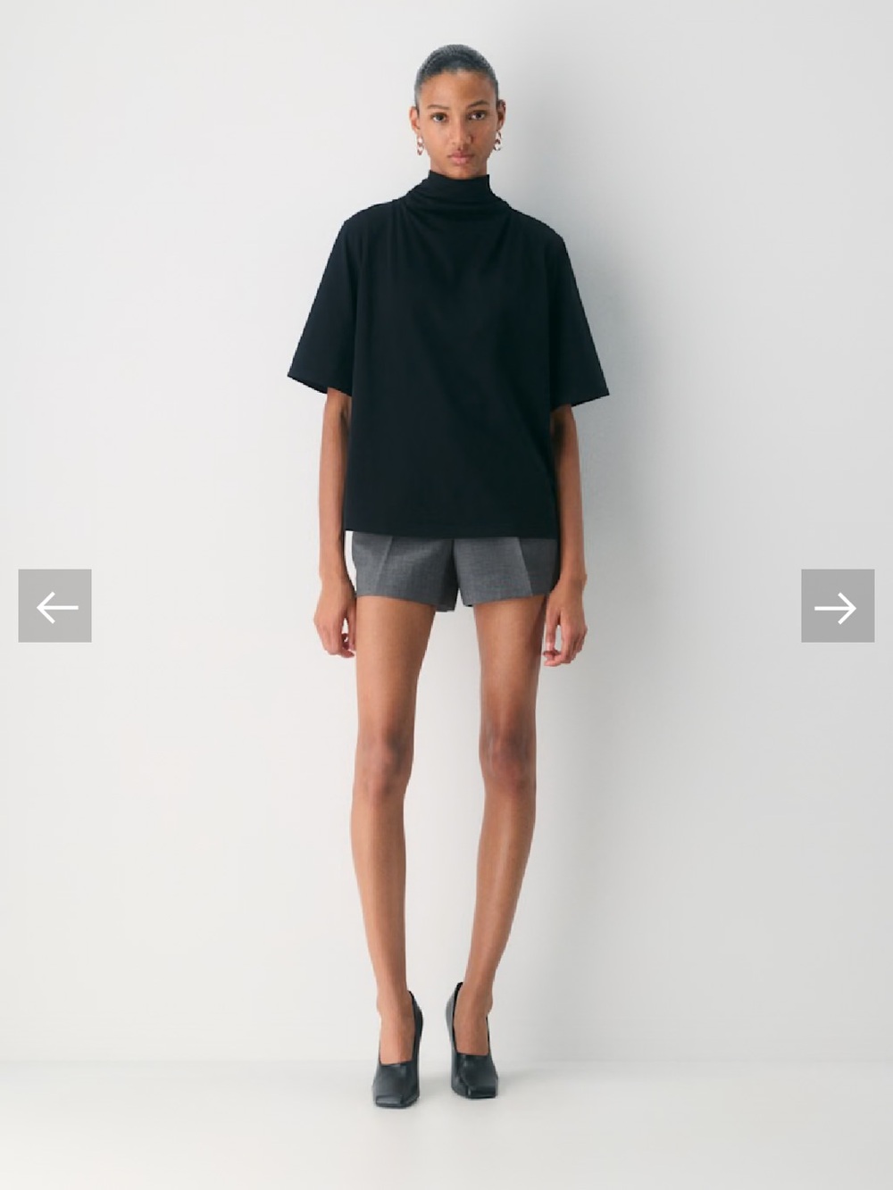 NWT Aritzia Babaton Pleated Mini Short in Heather Charcoal Size 0 - Picture 2 of 7